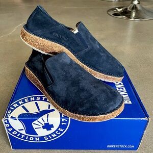 Birkenstock Callan Shoe in Navy Suede Leather